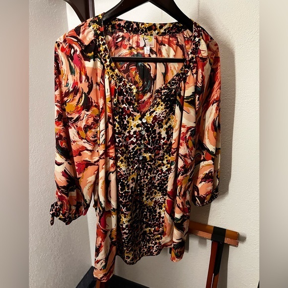 fig and flower Tops - NWOT Anthropologie Fig & Flower Top Blouse Woman Plus 3X Floral/Animal Print